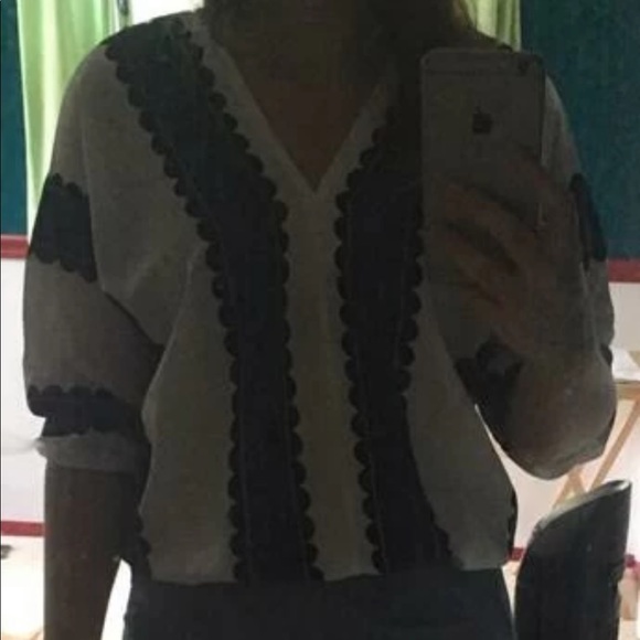 Striped V-Neck Blouson Top - Picture 6 of 10